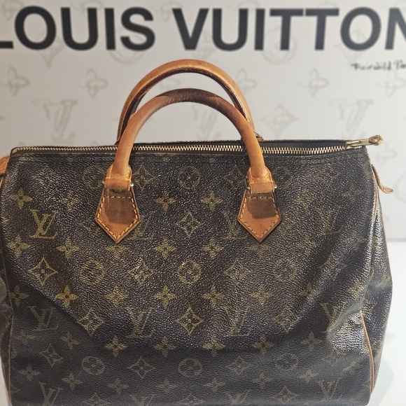 Authentic louis vuitton - Picture 1 of 4